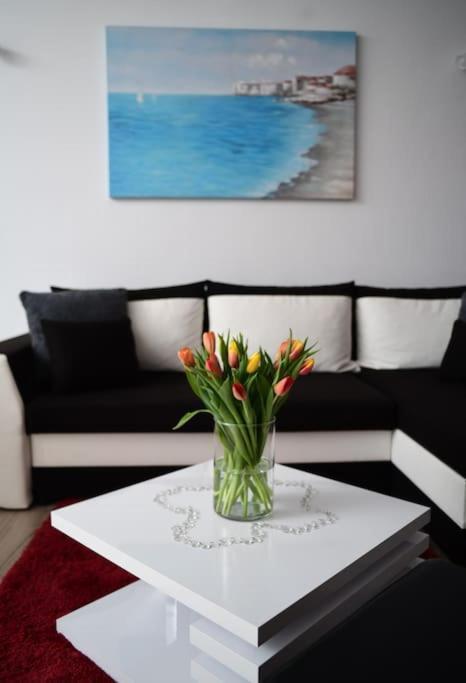 Sea Esta Apartment *